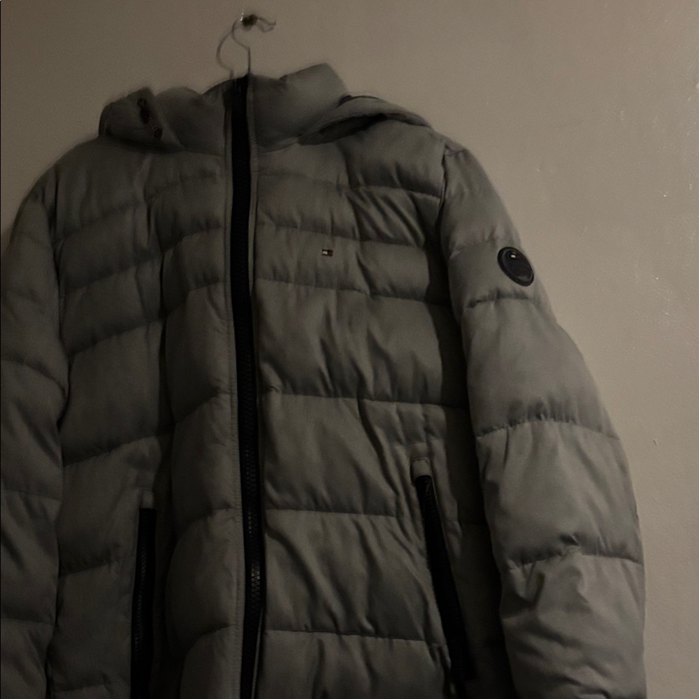 Tommy Hilfiger Men's Gray Puffer Jacket